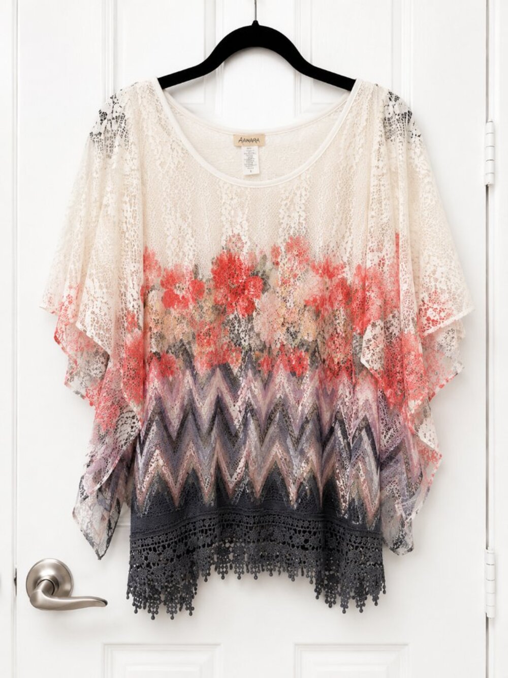Lavish Women’s L Ivory Lace Floral Chevron Poncho Tunic Boho Crochet